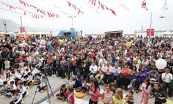 Alanya’da çocuklar festivalde doyasıya eğlendi