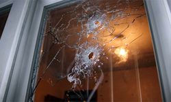 Alanya’da emlak ofisinin camları kurşunlandı