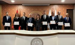 Alanya’daki Cumhur İttifakı Meclis üyeleri mazbatalarını aldı