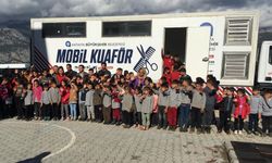 Antalya Büyükşehir Belediyesi Alanya'da Mobil Kuaför hizmeti verdi