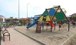 Alanya Belediyesinden Oba Mahallesi’ne yeni çocuk parkı