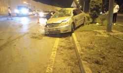 Alanya’da iki otomobil çarpıştı! 1 yaralı