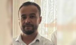 Arızalanan motosikleti yol kenarına çeken baba oğula kamyonet çarptı: 1 ölü, 1 yaralı
