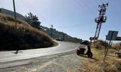 Alanya’da motosiklet asfalta savruldu: 4 yaralı