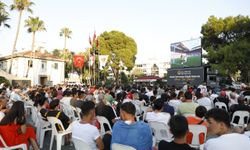 Alanya Belediyesi’nden milli maça dev ekranlı destek
