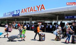 İstanbul–Antalya hattı yolcu sayısında en yoğun iç hat uçuşu oldu