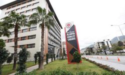 Aranan şahıs jandarmadan kaçamadı