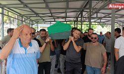 3. kattaki evin balkonuna inmek isterken düşüp ölen antrenör son yolculuğuna uğurlandı
