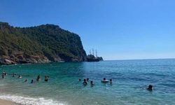 Alanya'da eylül ayında plajlar doldu