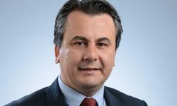 Eski meclis üyesinden Başkan Özçelik’e sert eleştiri