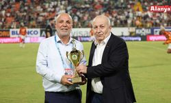 Alanyaspor’dan Sarıkaya’ya teşekkür