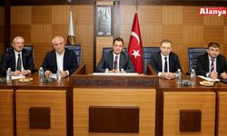 Alanya'da yeni Hal Yasası’nı görüştüler