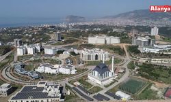 ALKÜ'lü 5 akademisyen en etkili bilim insanları listesinde