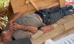 Alanya'da içki içip sokakta sızıp kaldı