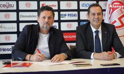 Antalyaspor, Erol Bulut ile 2 yıllık sözleşme imzaladı