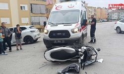 Motosiklet ile otomobil çarpıştı: 1 yaralı