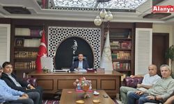 Alanya Muhtarlar Derneği’nden Müftü Seven’e ziyaret