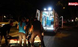 Antalya'da halk otobüsünün çarptığı yaya yaralandı