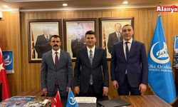 Antalya Ülkü Ocakları’nda bayrak değişimi