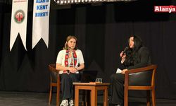 Alanya'da “Gazeteci Gözüyle Kadına Yönelik Şiddet” anlatıldı
