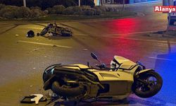 Motosiklet ve elektrikli motosiklet çarpıştı: 4 yaralı