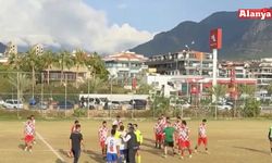 Alanya’daki maçta olay çıktı