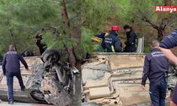 Yağış nedeniyle kayganlaşan yolda otomobil takla attı: 2 yaralı