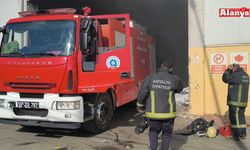 Geri dönüşüm fabrikasında çıkan yangın söndürüldü