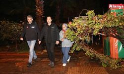 Kaymakam Öztürk yağışlardan zarar gören bölgeleri inceledi