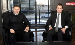 Kaymakam Öztürk'ten Yücel'e ziyaret