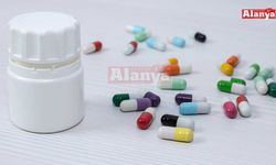 Alanya’da hap içerek canına kıymak istedi