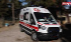 Alanya’da otomobil ile çarpışan motosiklet sürücüsü ağır yaralandı