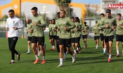 Alanyaspor İkinci Yarı İçin Sahaya İniyor