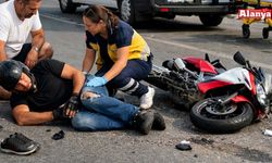 Alanya’da motosikletten düşen sürücü ağır yaralandı