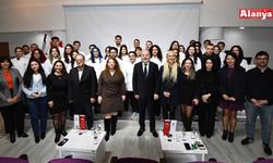 Alanya Üniversitesi’nde geleceğin şefleri ceketlerini giydi