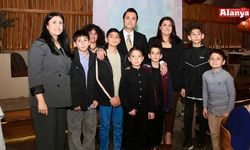 Kaymakam Öztürk ve eşi iftarda çocuklarla bir araya geldi