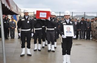 Görev başında hayatını kaybeden polisin cenazesi törenle Hatay’a uğurlandı