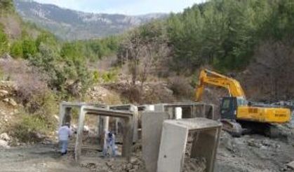 Alanya’nın kırsal yolları Büyükşehir’e emanet