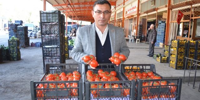 Alanya’da ‘domates’ tepkisi sürüyor | ‘İhracatı kısıtlamak sorunu çözmüyor’