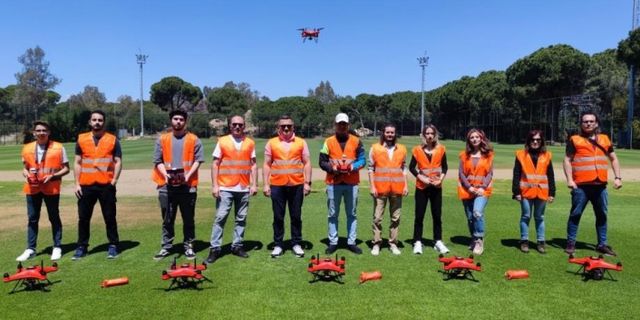 Antalya'da sahillerinde kadın dron pilotları hayat kurtaracak