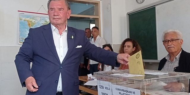 CHP İlçe Başkanı Coşkun Karadağ oyunu kullandı | VİDEO HABER