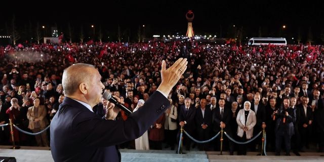 Cumhurbaşkanı Erdoğan, Beştepe’de 320 bin vatandaşa hitap etti