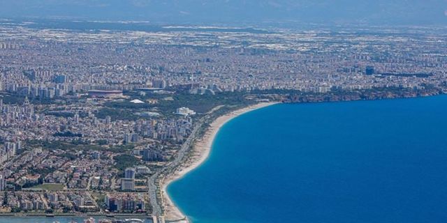 Temmuz ayının ilk altı gününde Antalya'ya turist yağdı