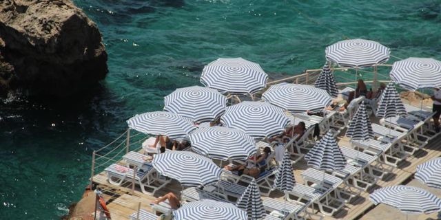 Antalya'ya bayramda tatilci yağdı