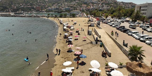 Galip Dere Plajı’na vatandaşlardan yoğun ilgi