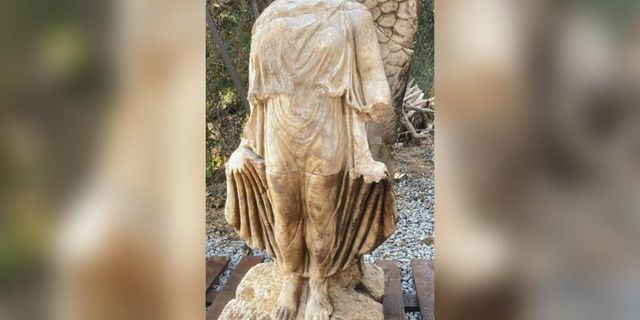 Alanya'da 1800 yıllık heykel ortaya çıkarıldı
