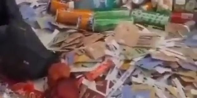 Restoranı odasına taşıyan turist pes dedirtti!
