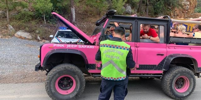 Alanya’da 11 safari aracına ceza uygulandı