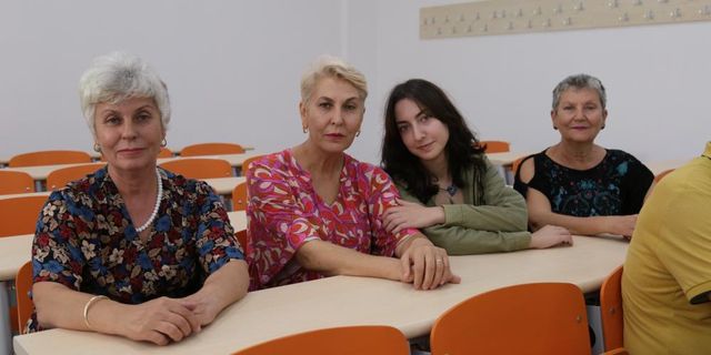 Alanya'da anneanne, kardeşleri ve torunu aynı üniversitede okuyor