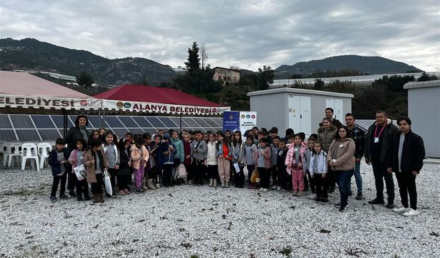 Alanya’da öğrencilere yenilenebilir enerji anlatıldı